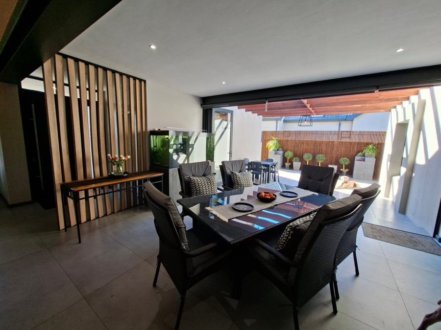 3 Bedroom Property for Sale in Altona Western Cape